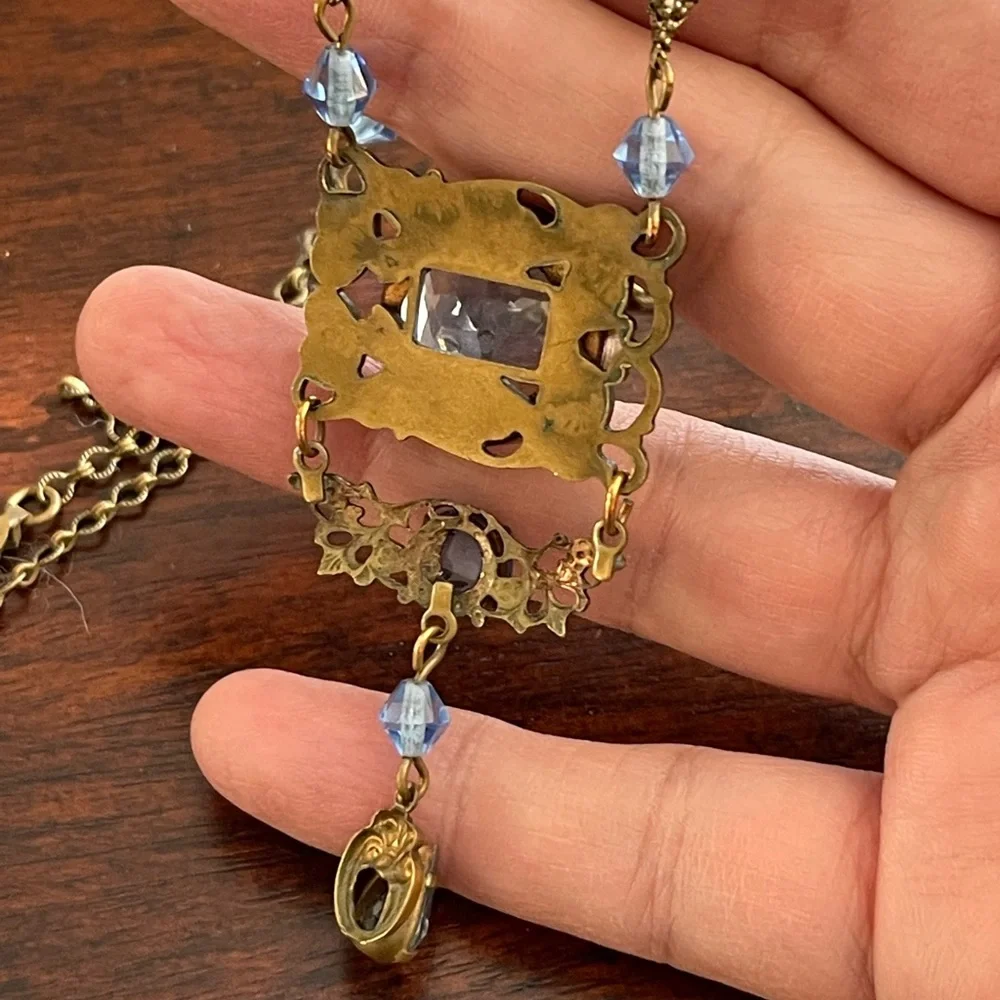 Original Art Deco 1920s blue crystal glass and brass pendant necklace - Picture 5 of 14